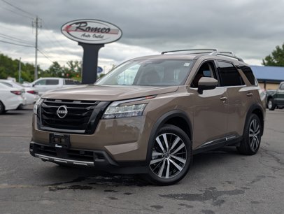 Used 2024 Nissan Pathfinder Platinum w/ Black Appearance Package