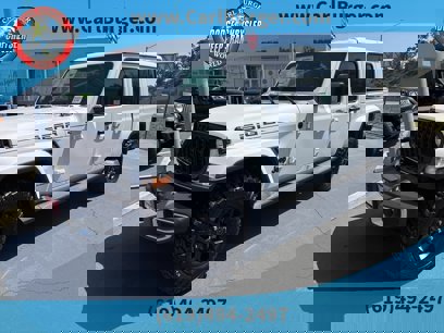 New 2025 Jeep Gladiator Sport