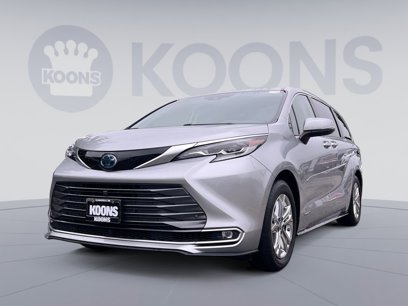 Used 2021 Toyota Sienna Limited