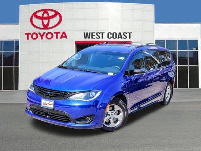 Used 2018 Chrysler Pacifica Limited w/ Advanced Safetytec Group