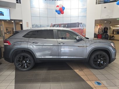 New 2025 Volkswagen Atlas Cross Sport SE