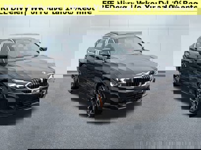 New 2025 BMW 330i xDrive Sedan w/ Convenience Package