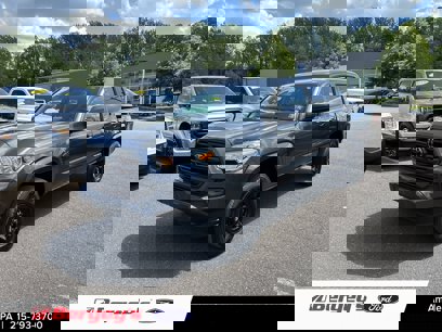 Used 2019 Toyota Tacoma SR