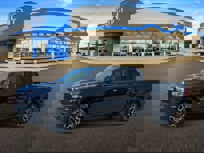 Used 2025 RAM 1500 Laramie w/ Sport Appearance Package
