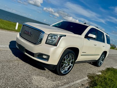 Used 2015 GMC Yukon Denali w/ Touring Package