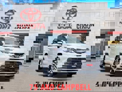 Used 2021 Toyota Sienna Platinum