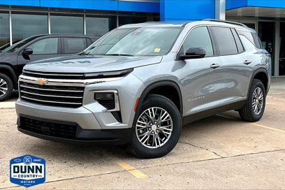 New 2025 Chevrolet Traverse LT