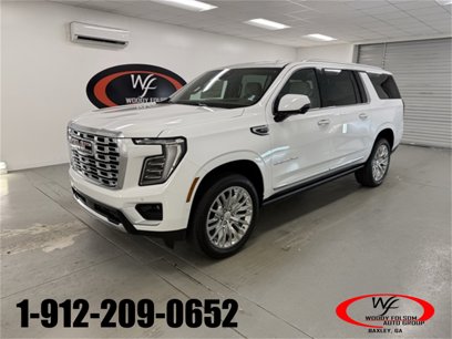 New 2025 GMC Yukon XL Denali w/ Sun & Power Step Package