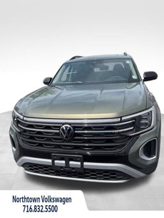 New 2025 Volkswagen Atlas Peak Edition SE