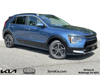 New 2025 Kia Niro SX