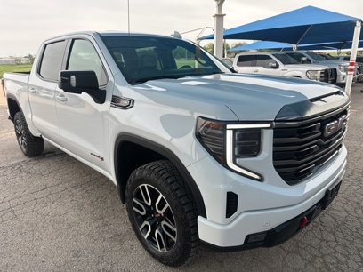 Used 2022 GMC Sierra 1500 AT4 w/ Technology Package