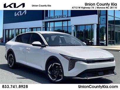 New 2025 Kia K4 EX