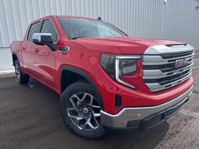 New 2025 GMC Sierra 1500 SLE w/ Preferred Package