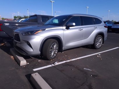 Used 2021 Toyota Highlander Platinum