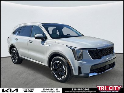 New 2025 Kia Sorento S