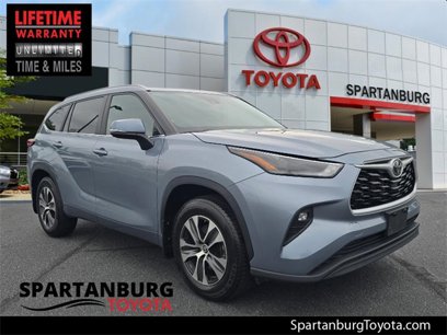 Used 2023 Toyota Highlander XLE