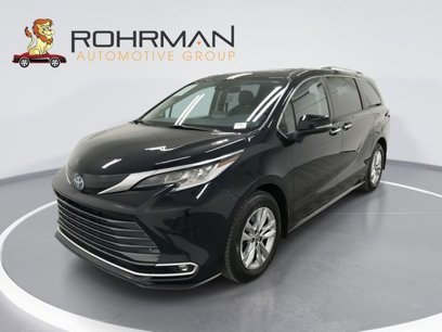 Certified 2022 Toyota Sienna Limited