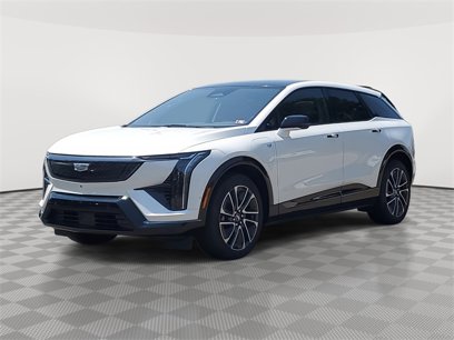 New 2025 Cadillac Optiq Sport 2 w/ LPO, Floor Liner Package