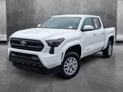 New 2025 Toyota Tacoma SR5