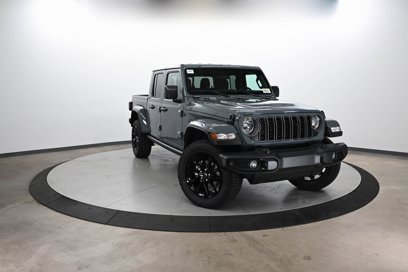 New 2025 Jeep Gladiator Sport