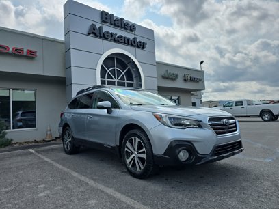 Used 2018 Subaru Outback 2.5i Limited w/ Popular Package #2