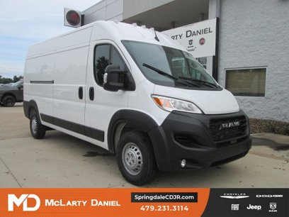 New 2024 RAM ProMaster 2500 w/ Convenience Group