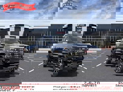 New 2025 GMC Canyon Denali