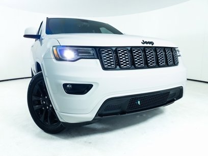 Used 2020 Jeep Grand Cherokee Altitude
