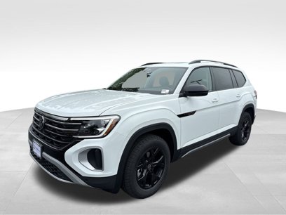 New 2025 Volkswagen Atlas Peak Edition SE