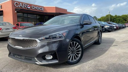 Used 2017 Kia Cadenza Premium w/ Luxury Package