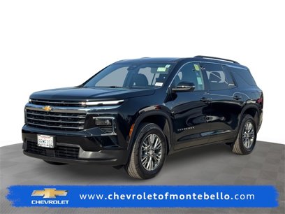 Used 2025 Chevrolet Traverse LT w/ Enhanced Driving Package