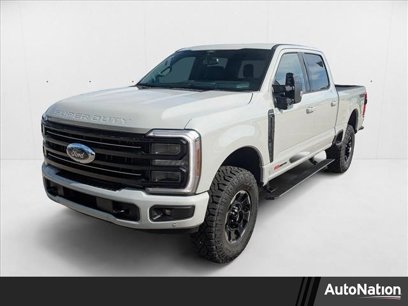 New 2025 Ford F350 Platinum w/ Tremor Off-Road Package