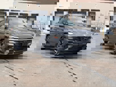 Used 2024 Hyundai Elantra SEL