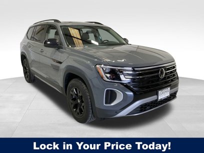 New 2025 Volkswagen Atlas Peak Edition SE