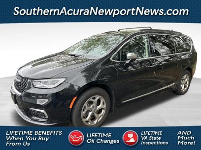 Used 2023 Chrysler Pacifica Limited