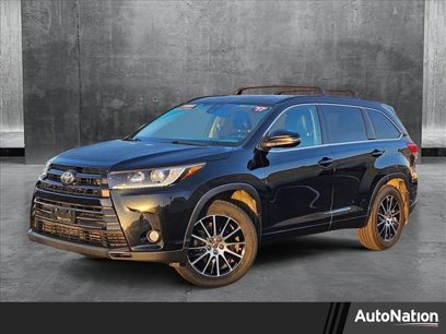 Used 2017 Toyota Highlander SE