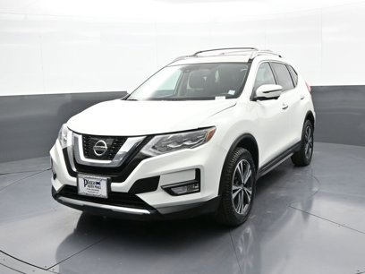 Used 2017 Nissan Rogue SL w/ SL Premium Package