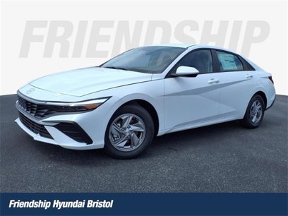 New 2025 Hyundai Elantra SE w/ Cargo Package