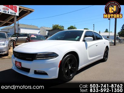 Used 2015 Dodge Charger SXT