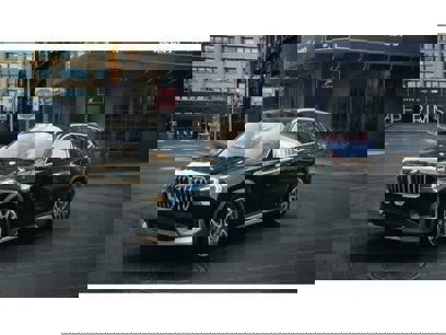 New 2025 BMW X1 xDrive28i w/ Convenience Package