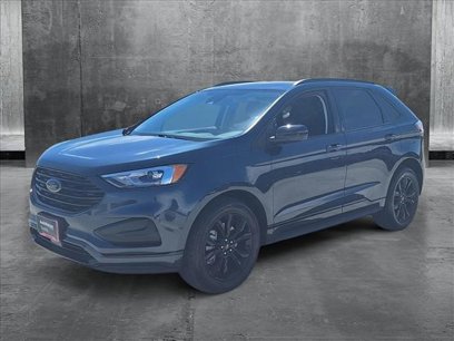 Used 2022 Ford Edge SE w/ Black Appearance Package