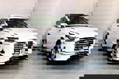Used 2023 Hyundai Sonata SE w/ Cargo Package