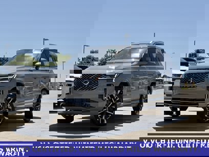 New 2025 Volvo XC90 B6 Core w/ Protection Package Premier