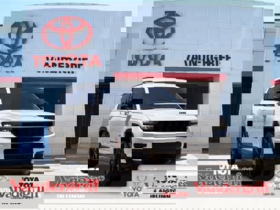 Used 2022 Jeep Grand Cherokee L Laredo