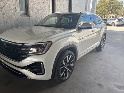 Used 2025 Volkswagen Atlas Cross Sport SEL Premium R-Line