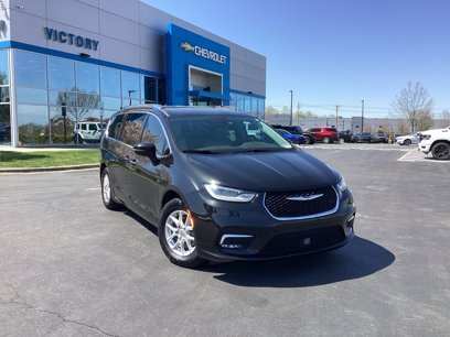 Used 2021 Chrysler Pacifica Touring-L