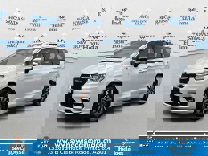 Used 2023 Chrysler Pacifica Touring-L