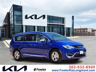Used 2018 Chrysler Pacifica Limited w/ Advanced Safetytec Group