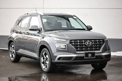 New 2025 Hyundai Venue SEL