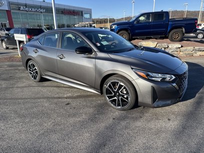 New 2025 Nissan Sentra SR